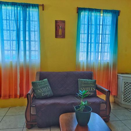 Charlestown Isla Vista Apartment Canouan מראה חיצוני תמונה